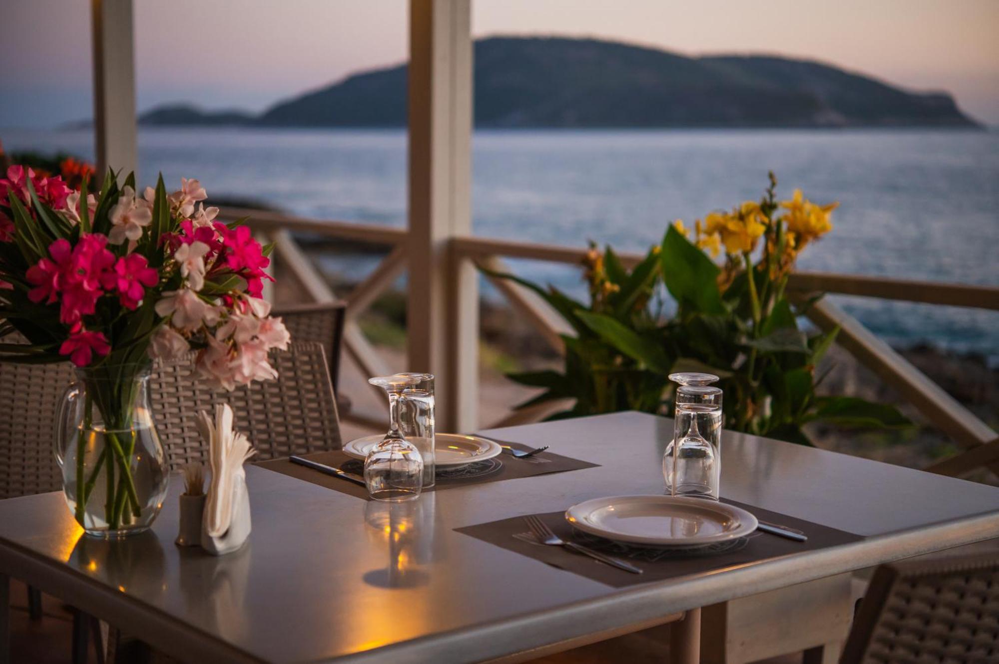 Mesogeios Hotel Marathopoli Eksteriør billede